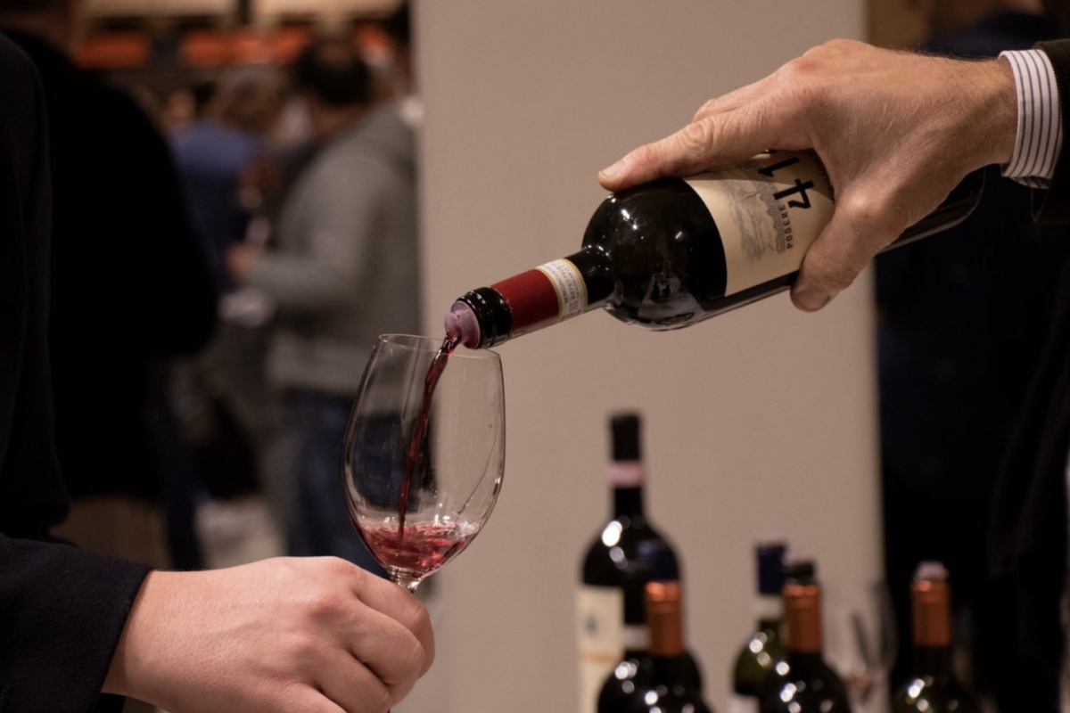 Weibel Weine - Degustation im Weinkeller - 2021